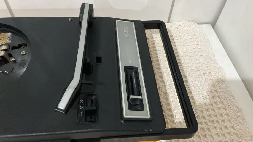 Vitrola Toca Discos Philips 133 Não Funciona No Estado - Foto 2