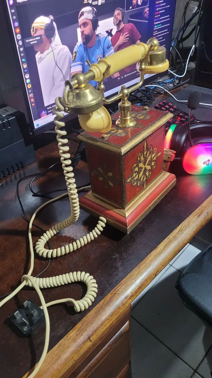 Telefone antigo vintage 
