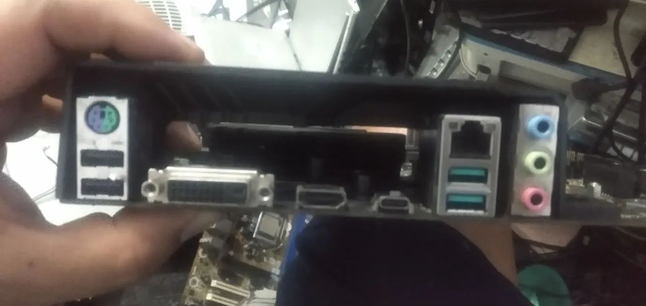 Placa mãe b360m plus gaming defeito - Foto 4