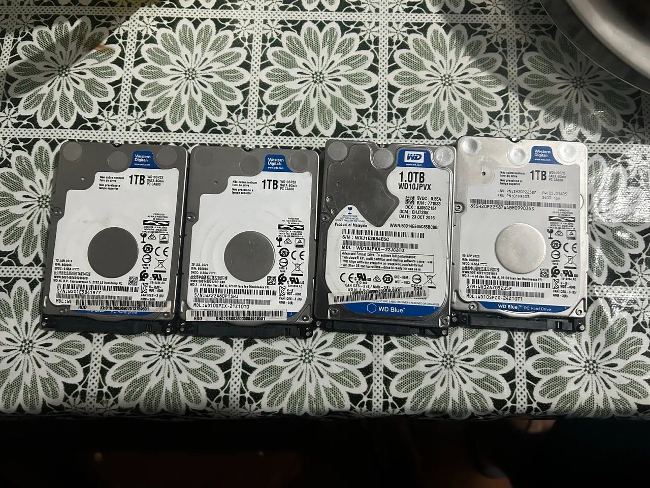 Vendo 4 Hd interno para notebook.