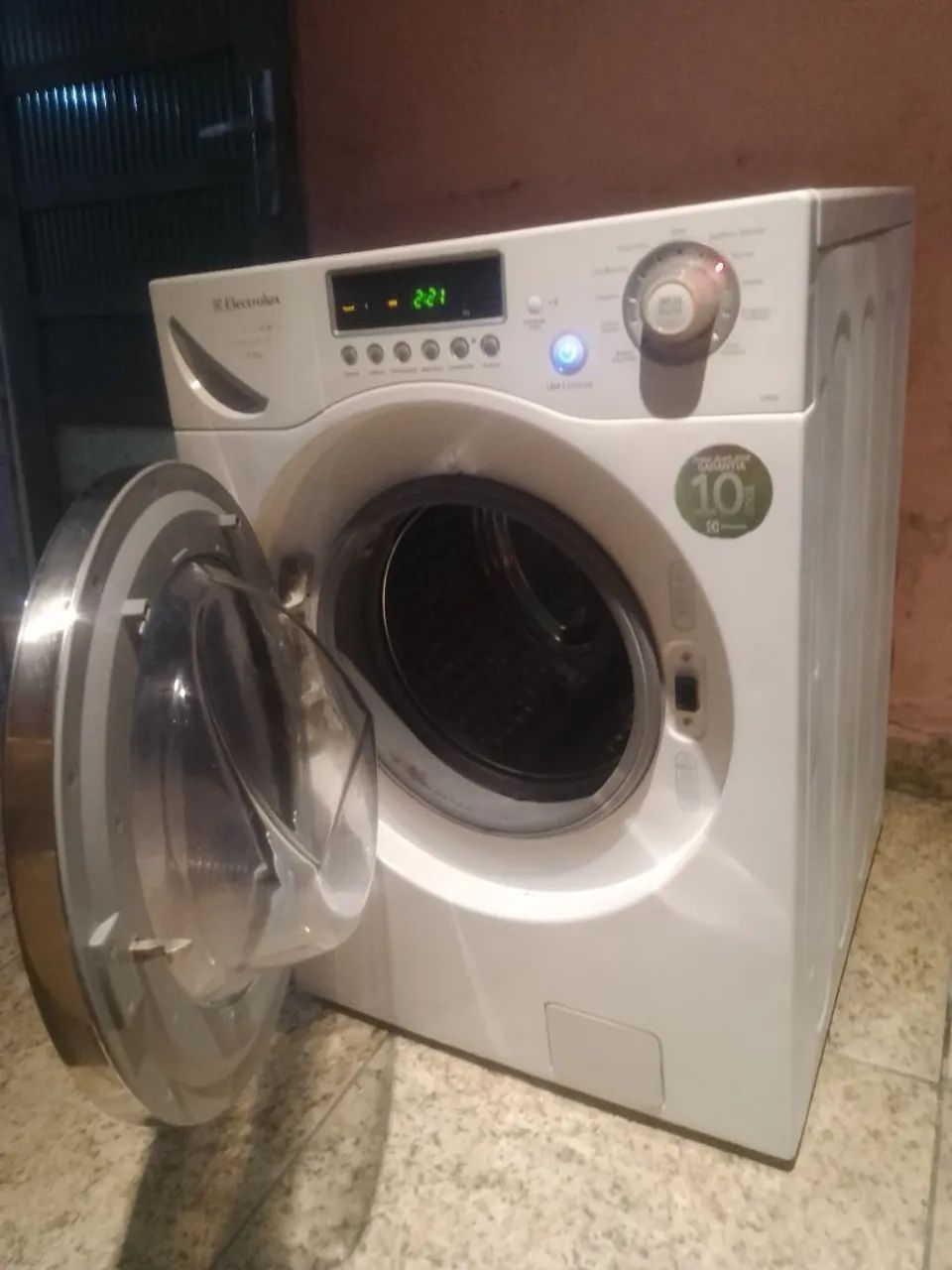 Máquina Lava e Seca Electrolux 9 kg - Foto 4