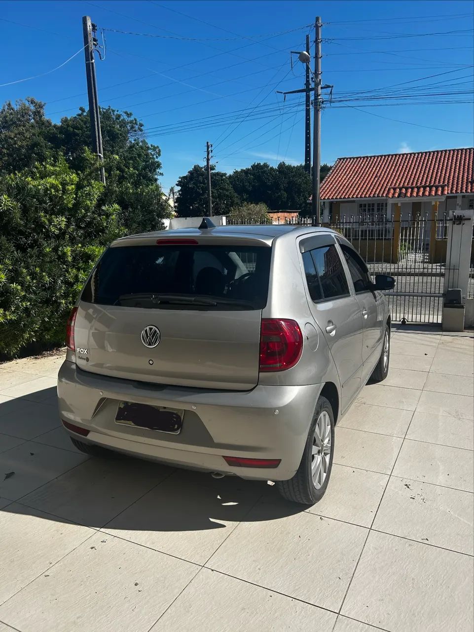 Volkswagen Fox 1.0 MI Total Flex 8V 5P 2012 - Foto 3