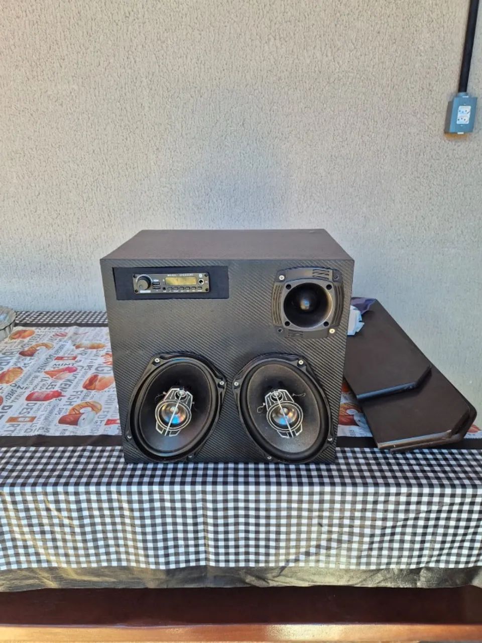 Caixa de som pionner mini bob usada sem modulo