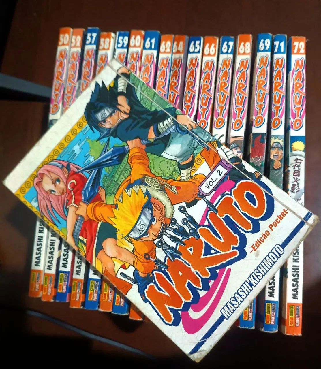 Naruto 17 volumes, sendo 1 edição pocket de 2010-2015 estado de