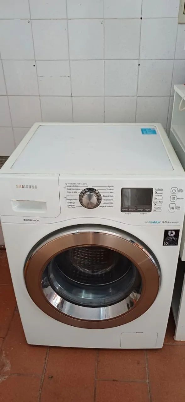 Máquina de lavar roupas 