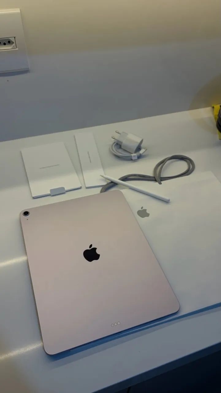 iPad Air 13 polegadas M4 256 GB + Apple Pencil Pro novos e lacrados - Foto 2