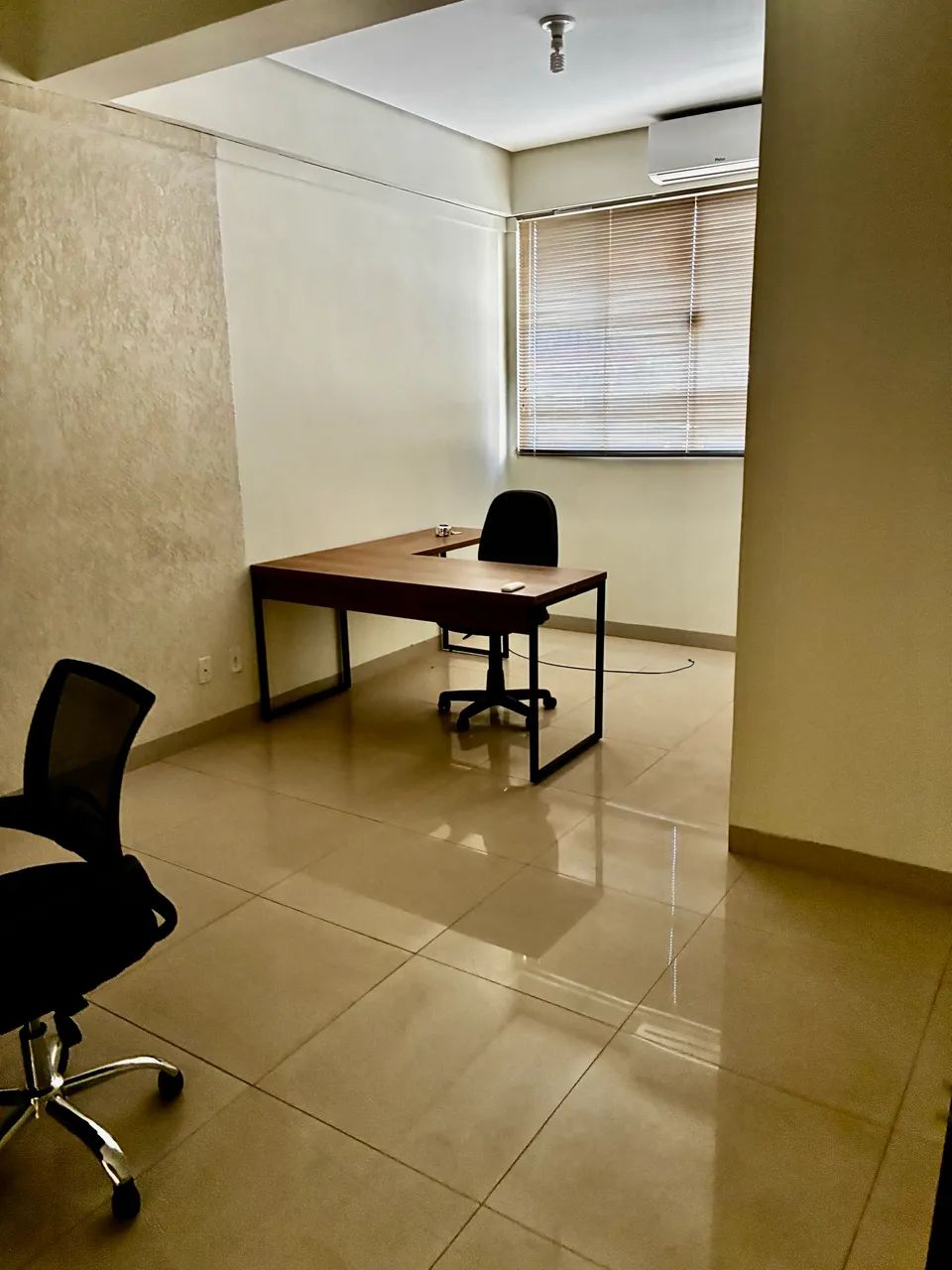 Alugo sala comercial mobiliada  - Foto 2