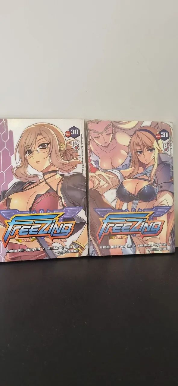 Mangá Freezing, vols. 30 e 31