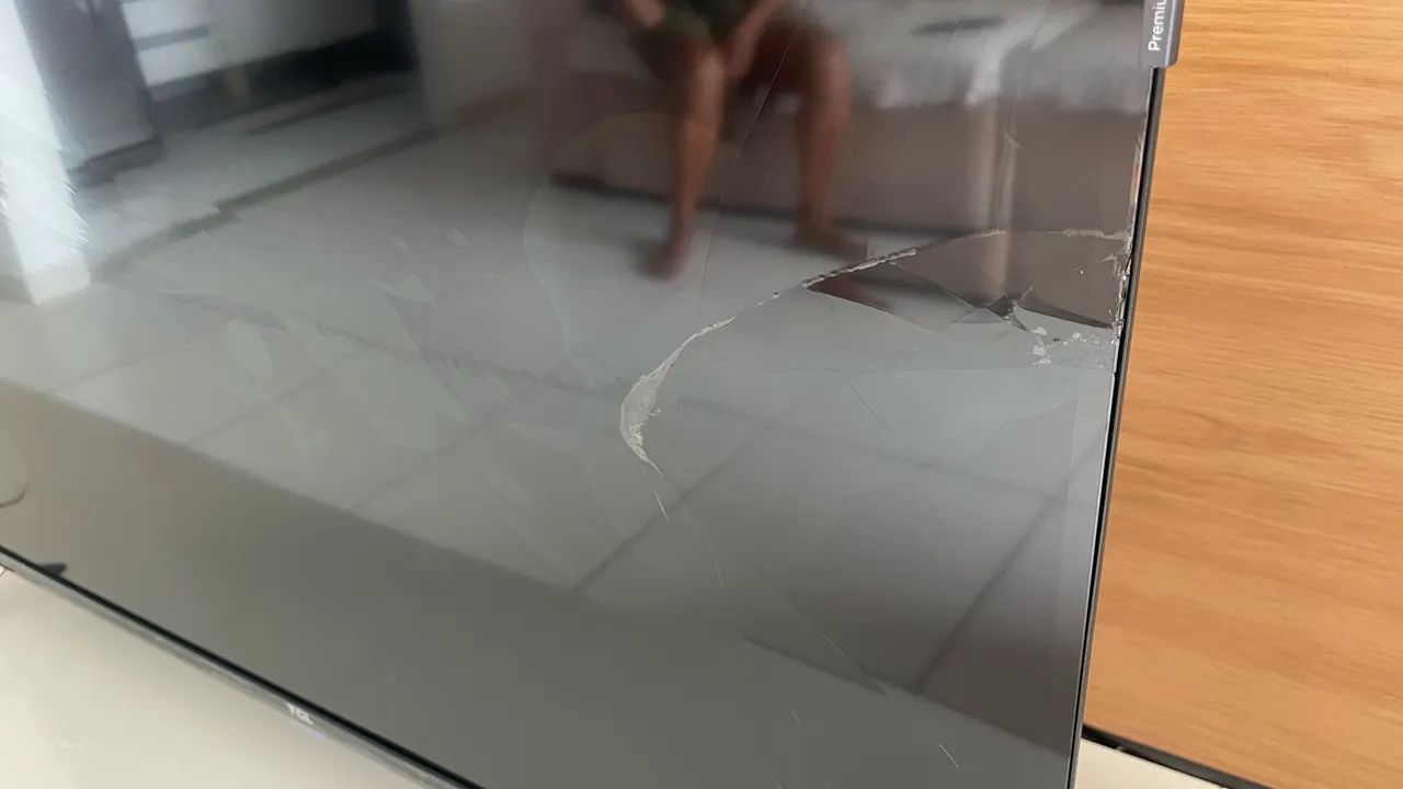 RETIRADA DE PEÇAS - TV NOVA TCL 32 POLEGADAS - Foto 4