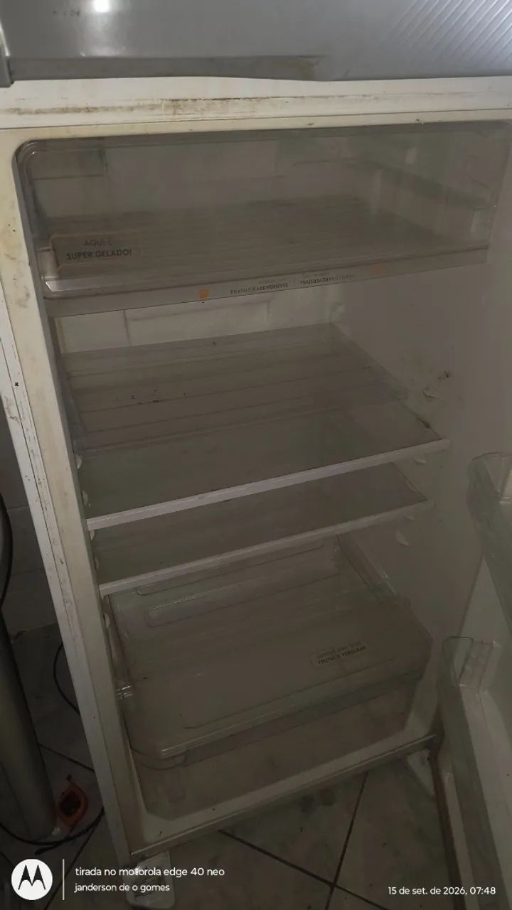 Vendo geladeira continental com defeito  - Foto 3
