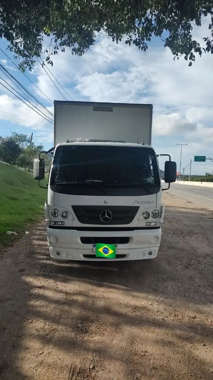 MB Acello 2018 Cab. Extendida Agregado Baú 6,20 - Foto 5