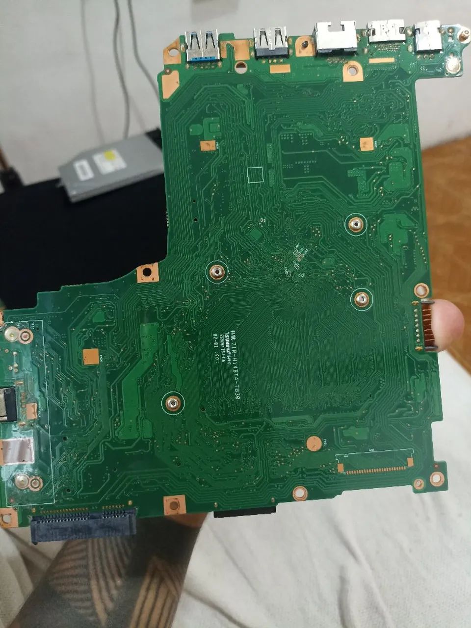 NOTEBOOK Placa mãe, ram 4G, Leitor CD/DVD e Carregador  - Foto 2