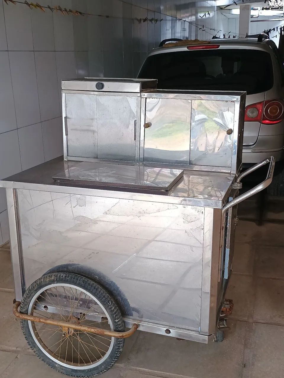 Vende-se carroça refrigerada de inox