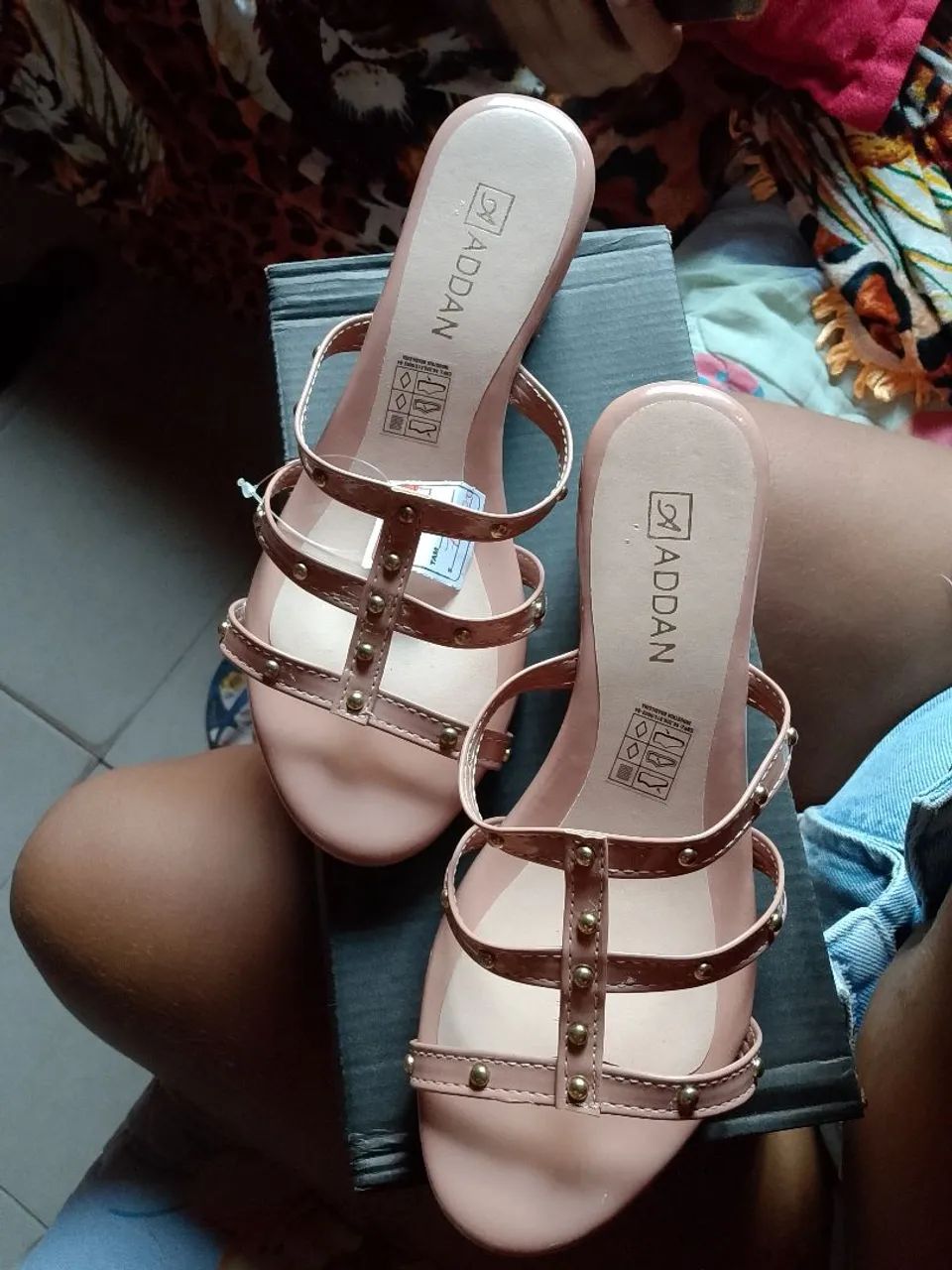 Vendo saltinho novo na caixa - Foto 3