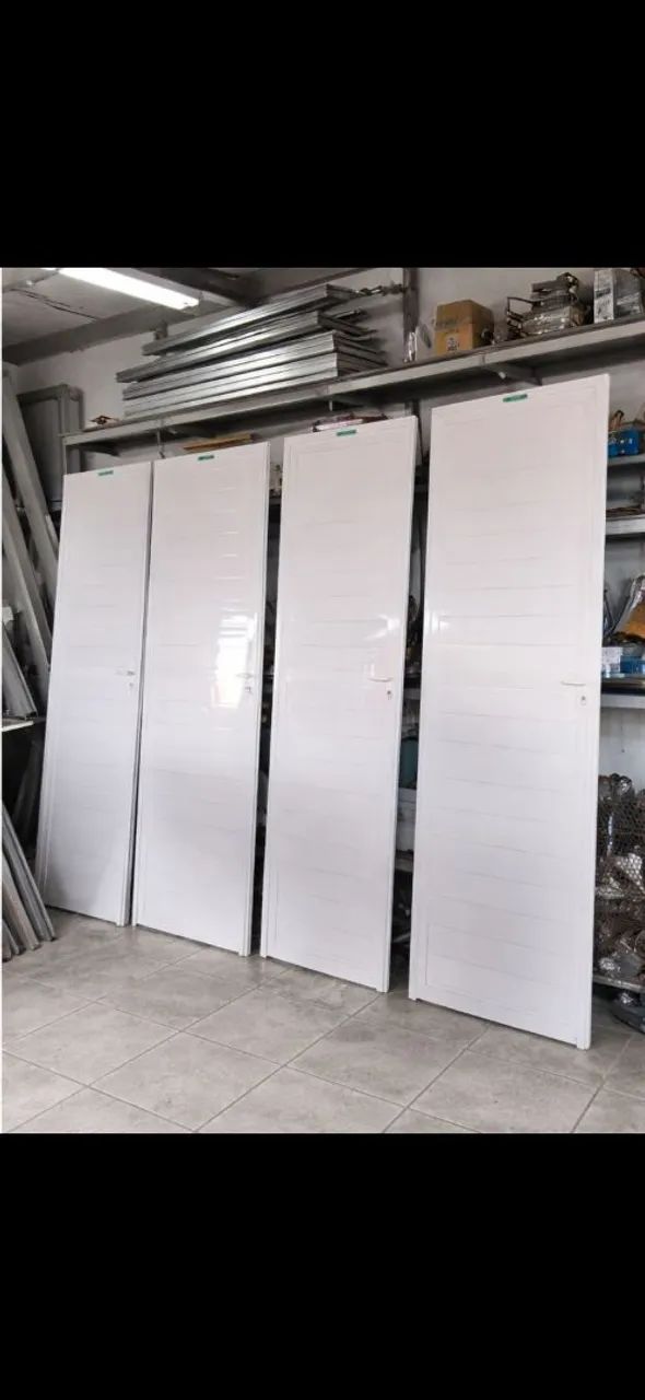 FABRICAMOS SOBRE MEDIDAS PORTÕES PORTAS JANELAS EM ALUMÍNIO FOSCO BRANCO PRETO BOX P BANHE