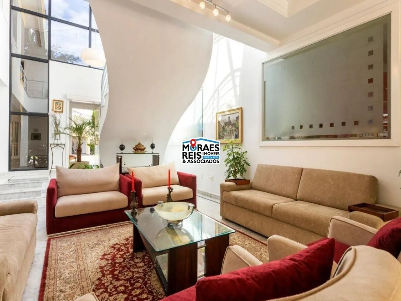 Casa à venda em Condomínio com 5 Quartos e 5 Suítes e 7 Vagas de Garagem - Foto 5