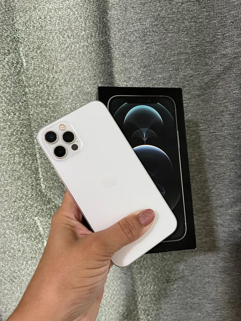 iPhone 12 Pro novíssimo - até 18x no cartão trocas somente por