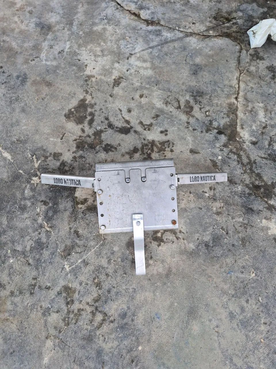 Vendo motor de popa hidea 4hp e acessórios. - Foto 4