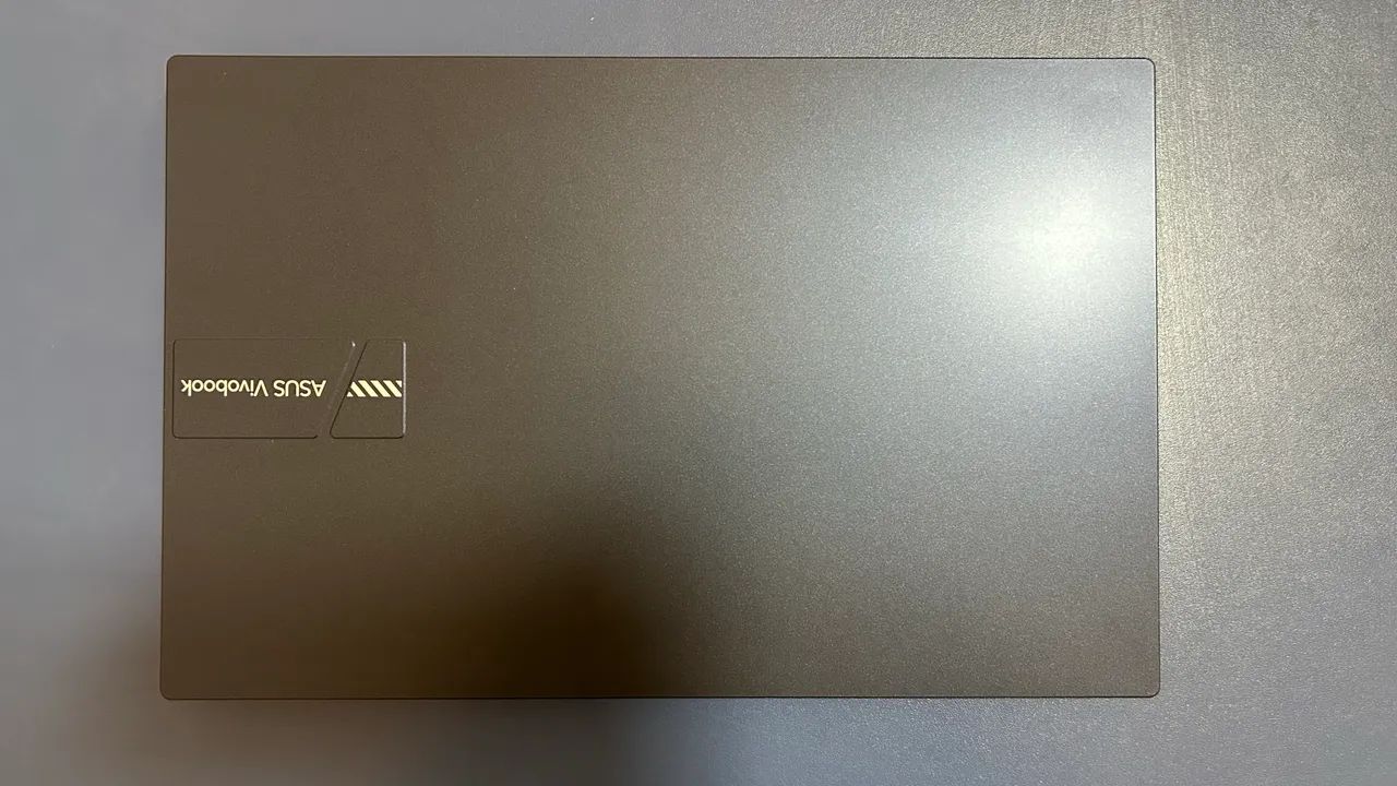 Notebook ASUS VivoBook X1504VA - Apenas 1 mês de uso!
