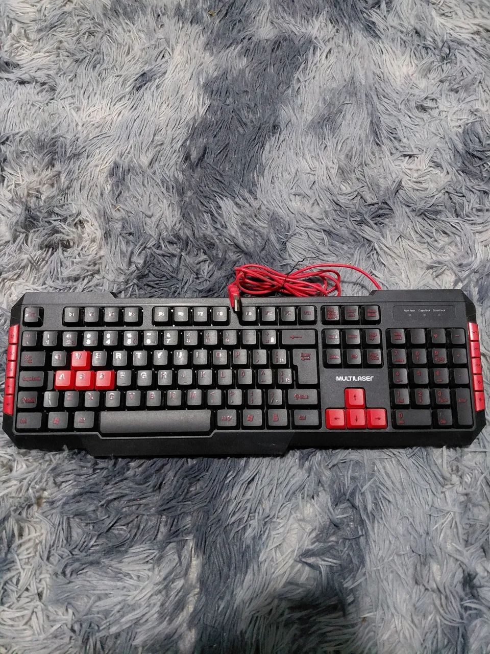 Teclado Gamer Multilaser TC160 USB ABNT2 Preto e Vermelho