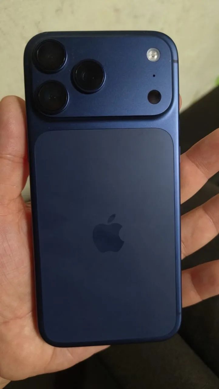 Vendo iphone 17 pro Max -256GB
