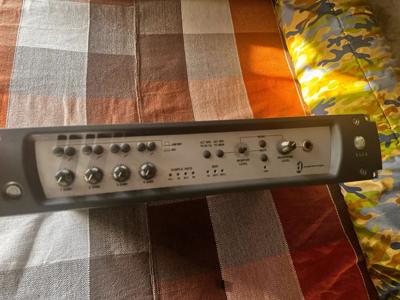Interface de áudio Digidesign Digi 002 Rack