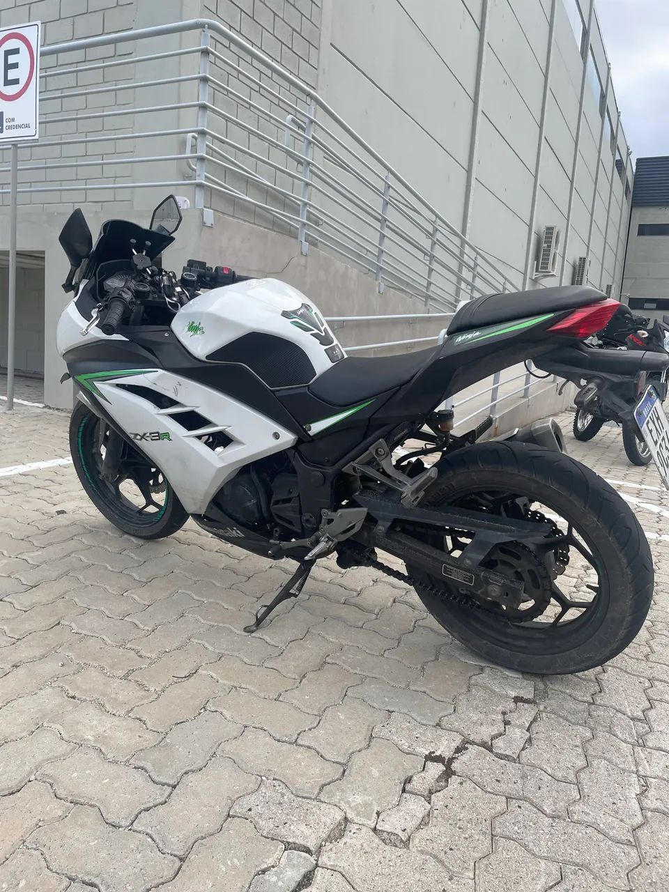 Titulo Kawasaki Ninja 300 2013 - Foto 3