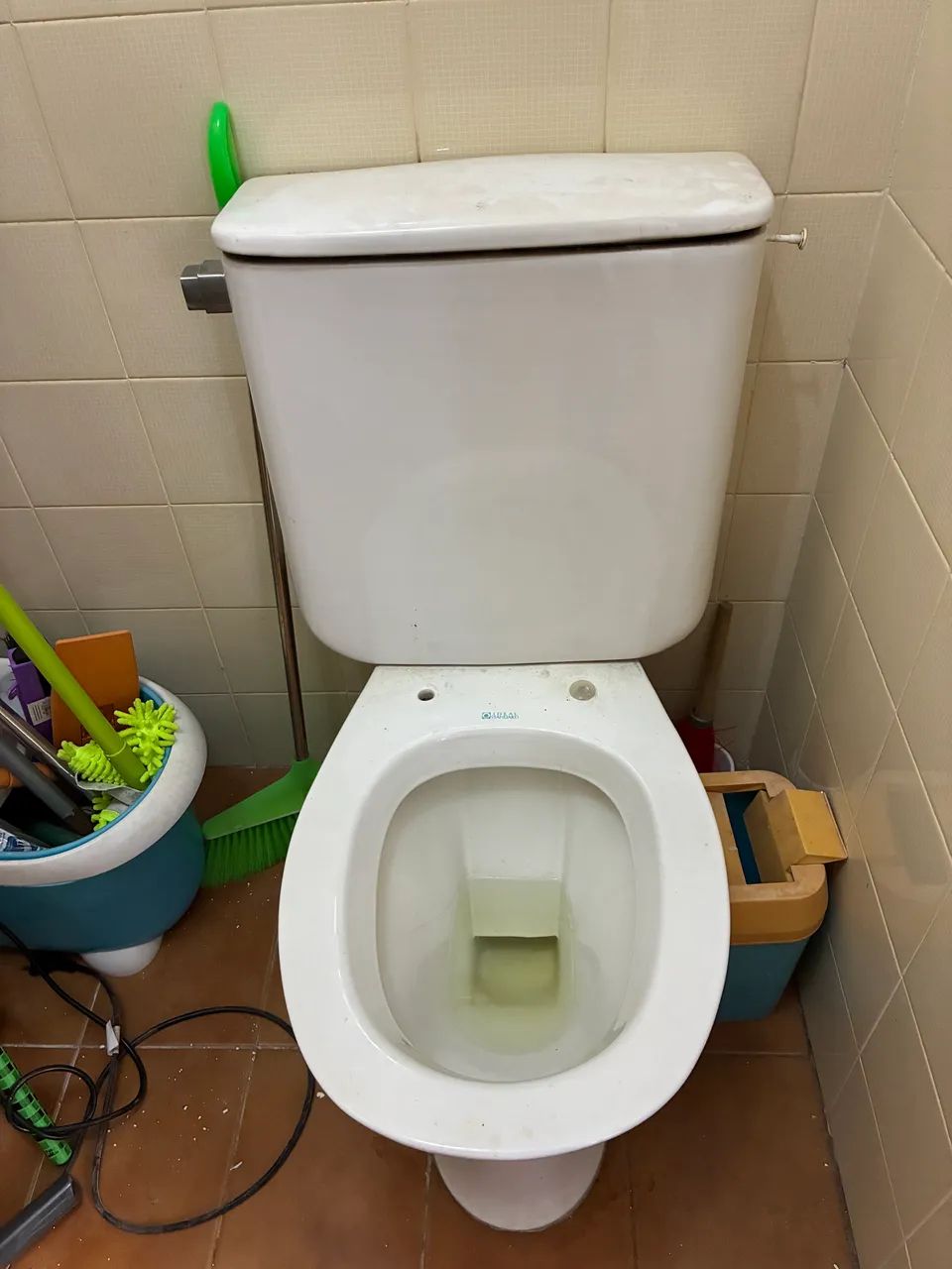 Pia e vaso com caixa acoplada - Foto 2