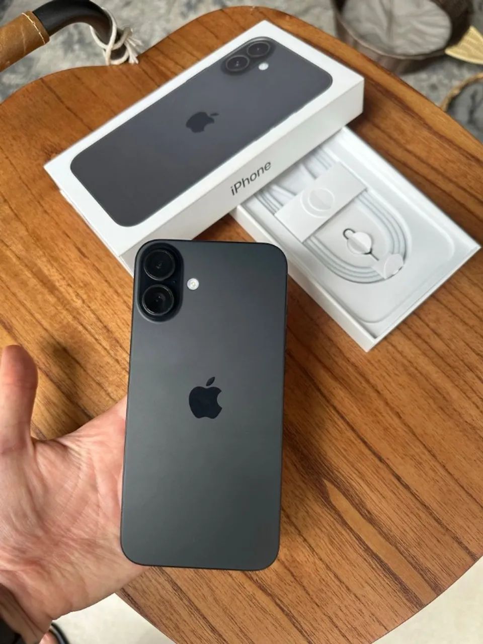 iPhone 16 - Em estado de novo!