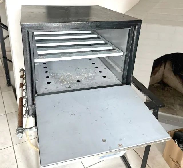 Forno Médio 80 Litros Baixa Pressão com Tampa de Inox Cefaz FRG-11 Forno Médio 80 Litros B - Foto 2