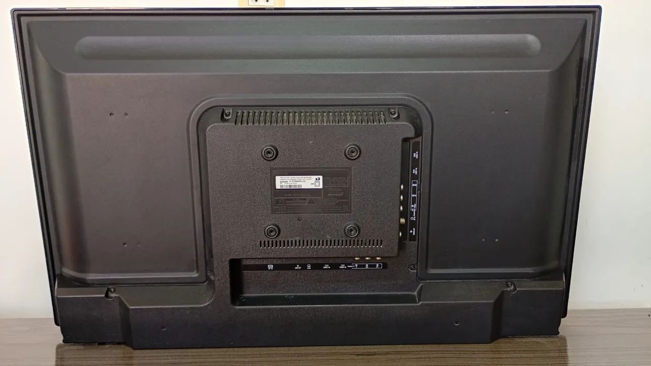 TV PHILCO 32 POLEGADAS  - Foto 2