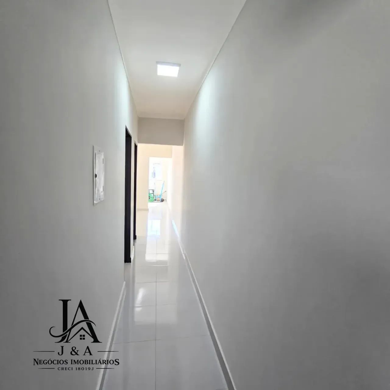 Casa reformada á venda com 2 quartos no bairro Nova Campo Grande - Foto 5