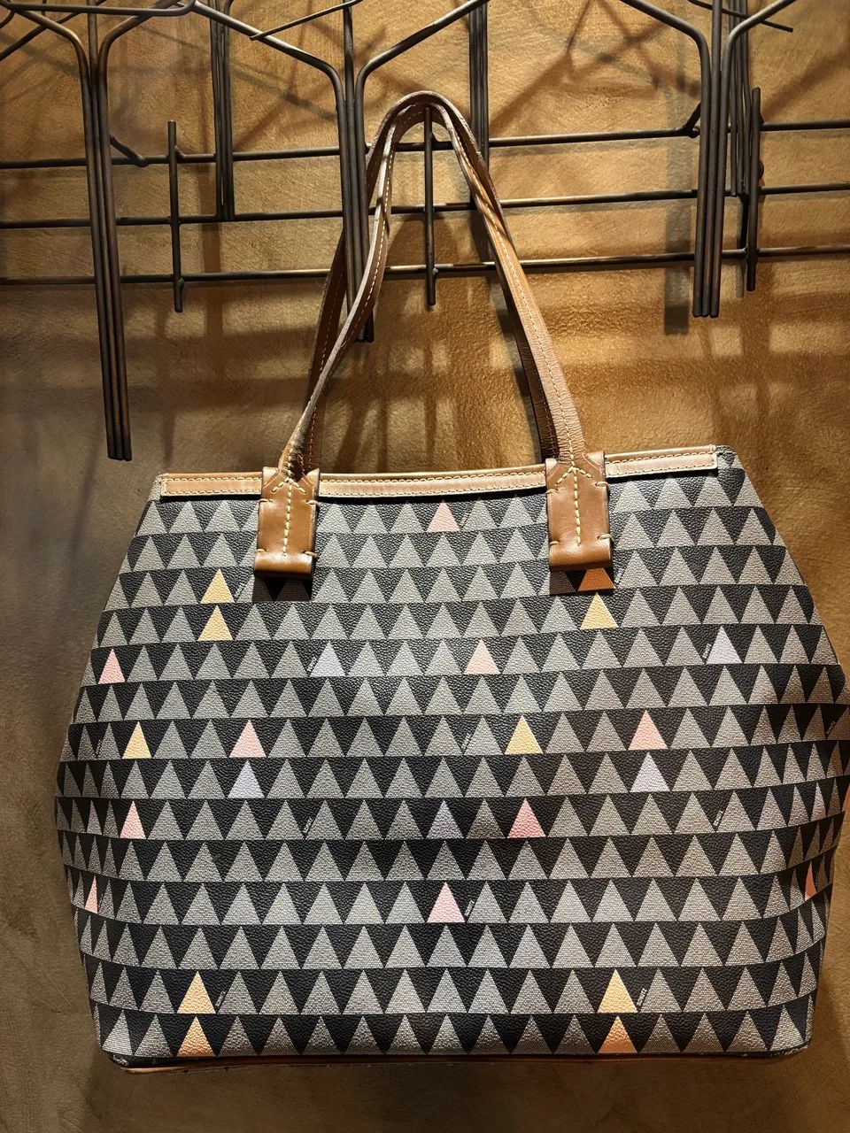 Bolsa triangle Schutz maravilhosa!!!