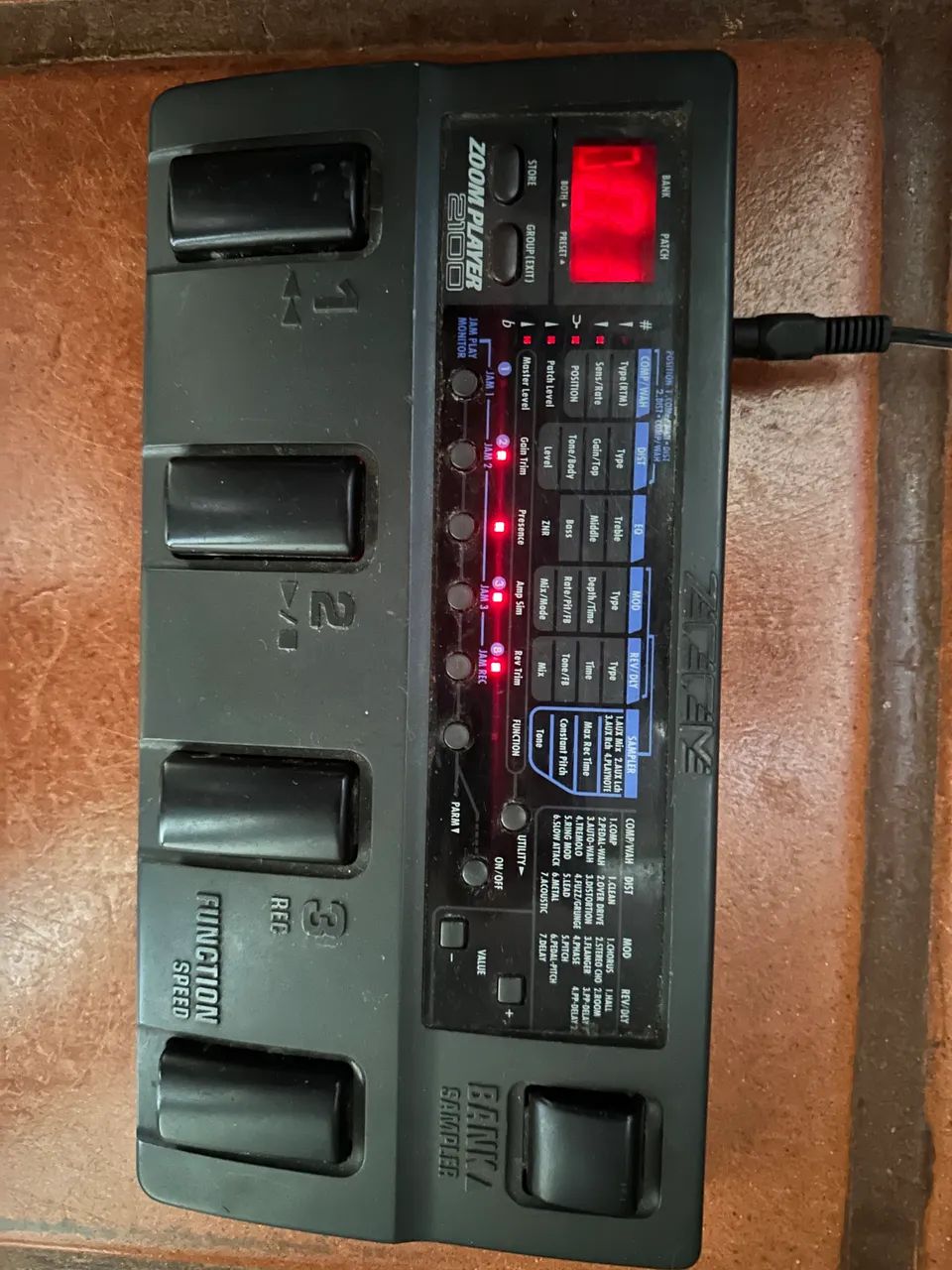 Pedaleira Zoom 2100 - Clássica, funcionando perfeitamente! - Foto 3