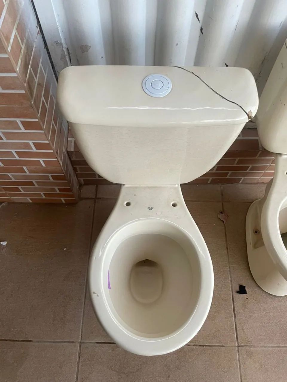 Toilets64985874325505124