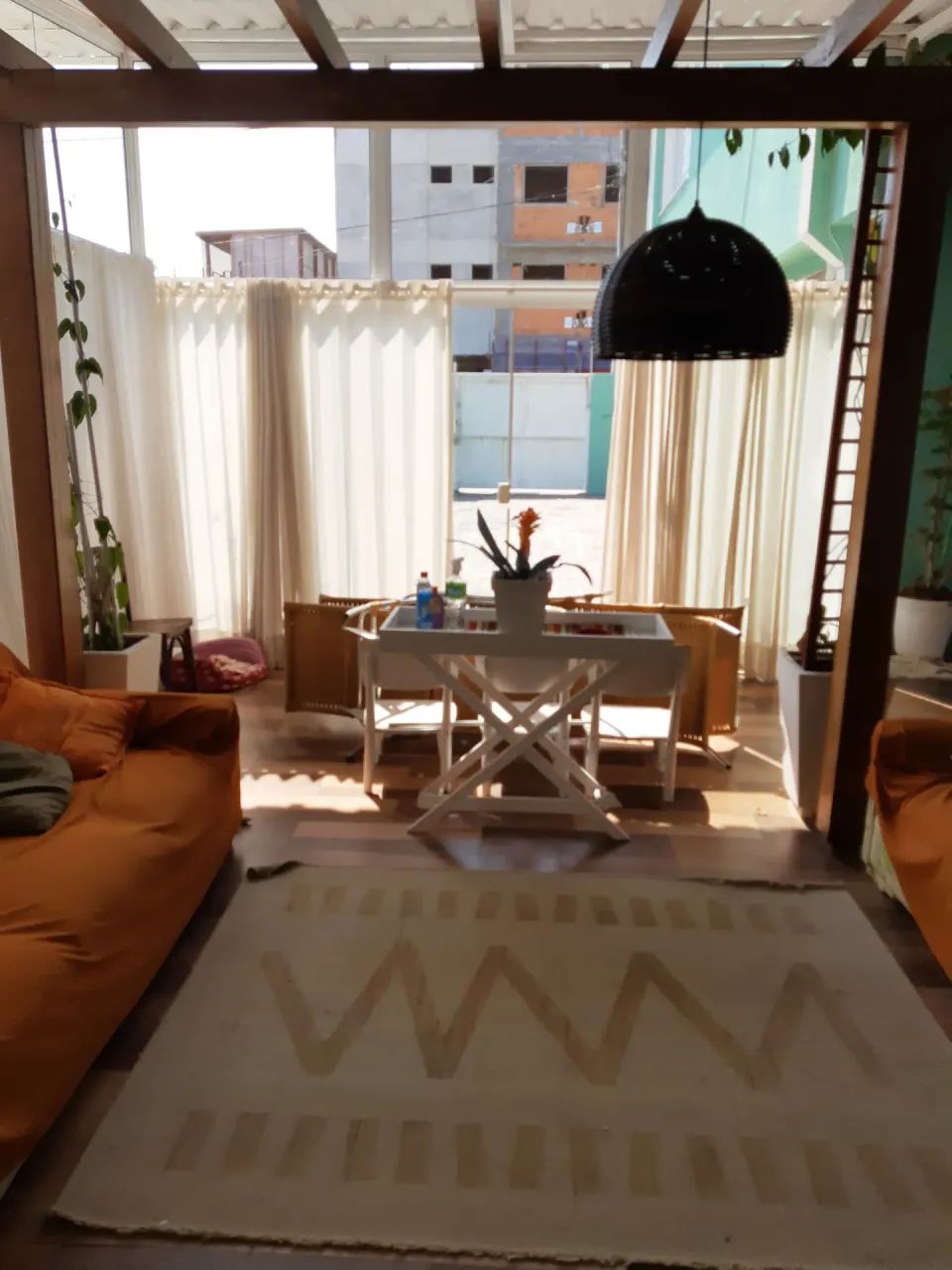 Casa com Ampla Área de Convivência e Piscina - Foto 4