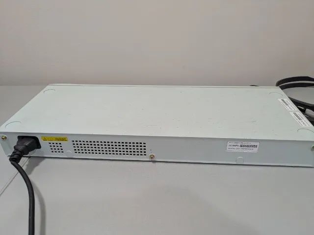 Switch Baseline 3com 2016 3c16470b 16 Ports P/ Escritorio - Foto 2