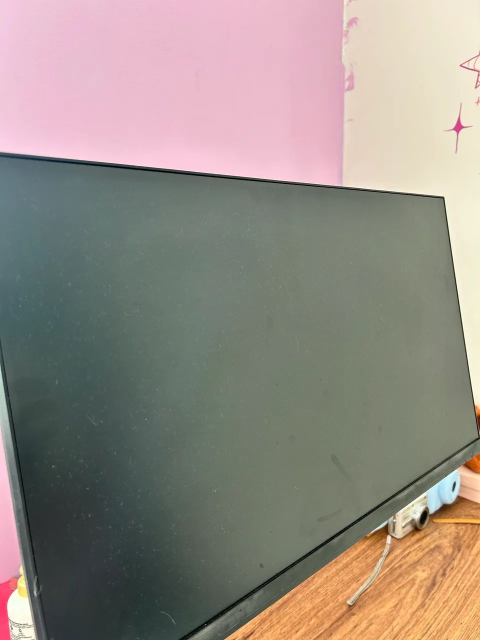 HQ Monitor 180Hz with Articulating Arm – Submit Your Offer!
