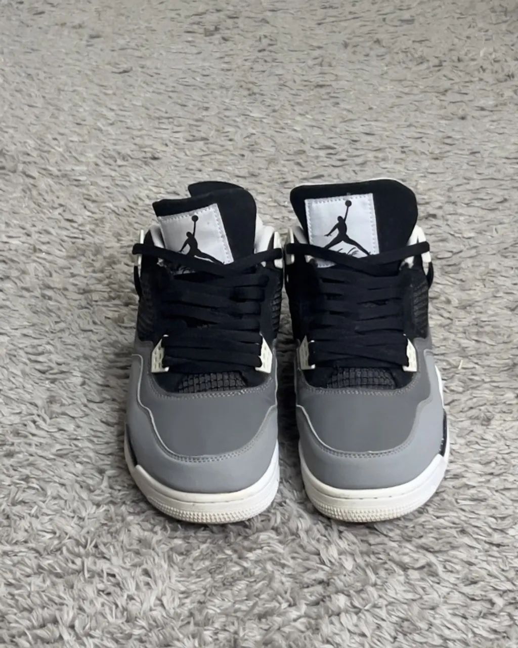 Air Jordan 4 Preto e Cinza - Foto 4
