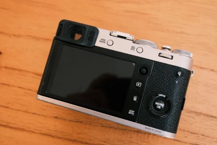 Fuji X100F