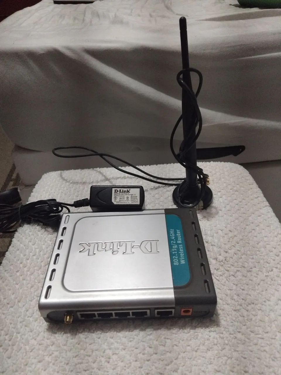 Roteador wireless D-link modelo DI 524