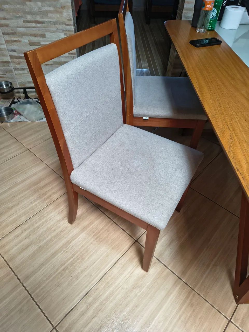 Mesa e seis cadeiras  - Foto 3