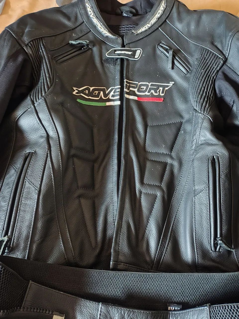 Macacão AGV e bota  - Foto 2