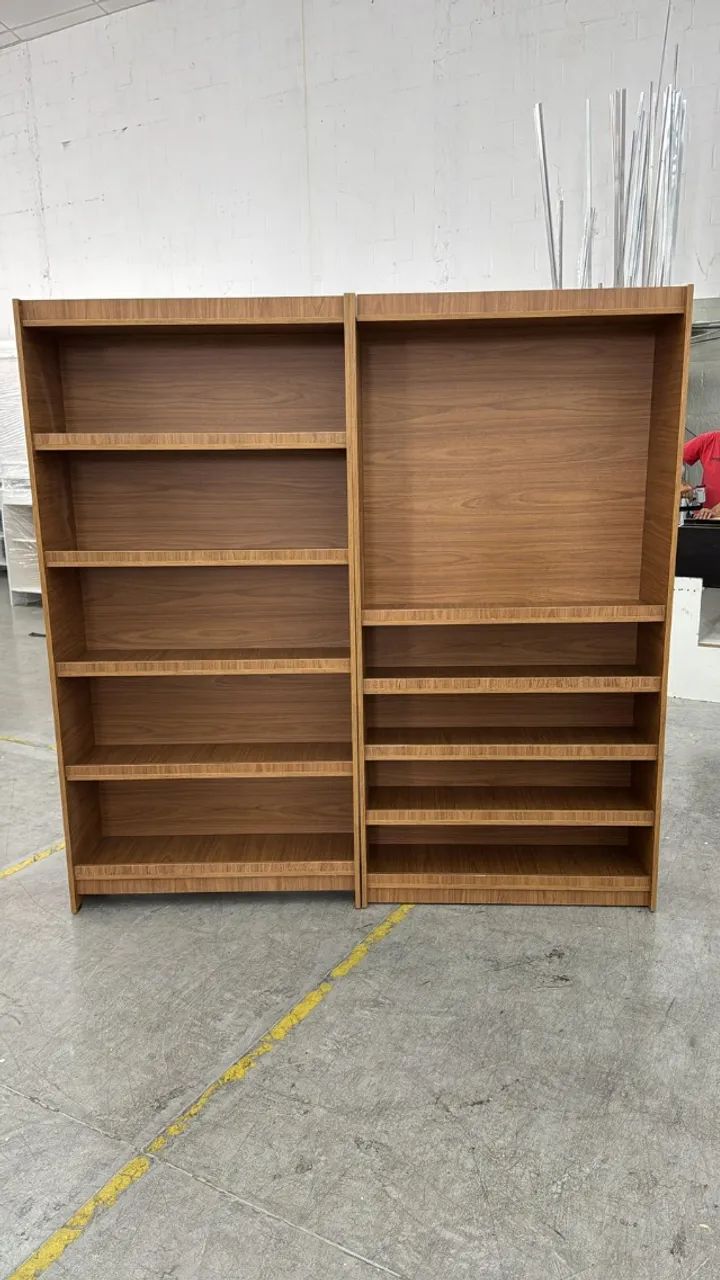 Totem e prateleira em MDF para mini mercado - Catalogo completo 