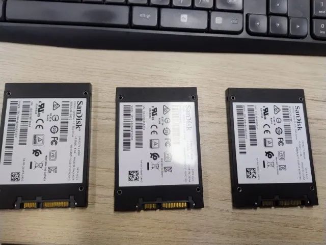 SSD 240GB SANDISK SAUDE 100% - Foto 2