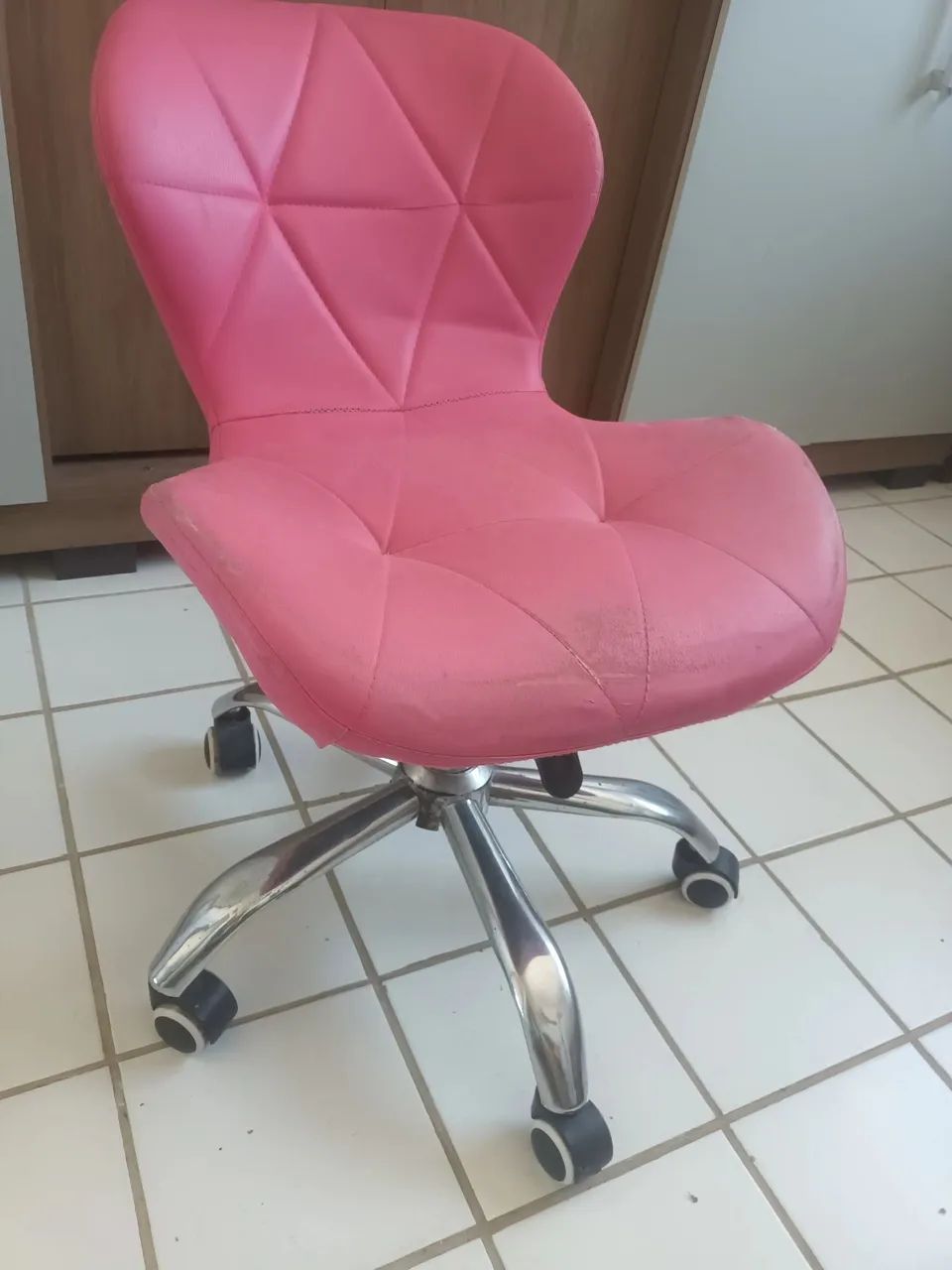 Vende se cadeira de procedimentos - Foto 2