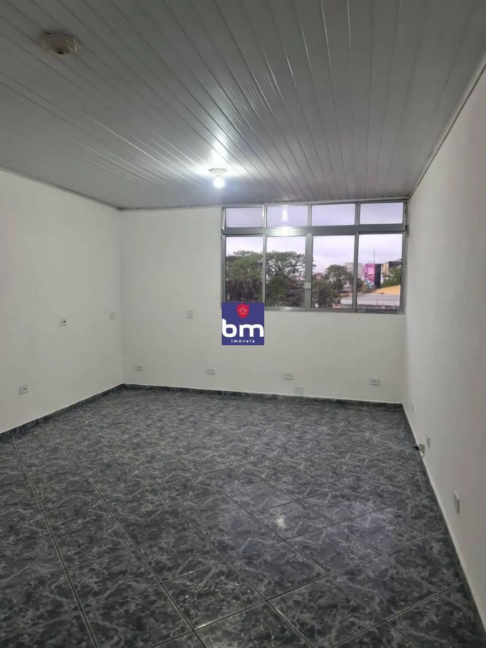 Salão para alugar em São Paulo, Capão Redondo, com 55 m²