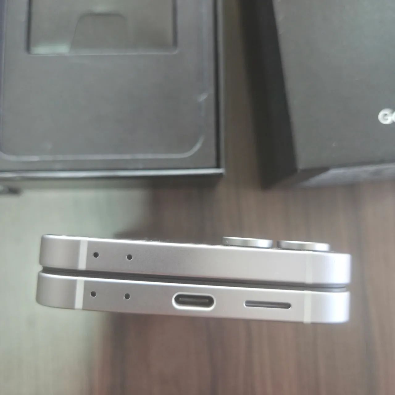 Galaxy Z Flip 6, 12GB/256GB cor prata, telas 6.7 e 3.4 polegadas  - Foto 3
