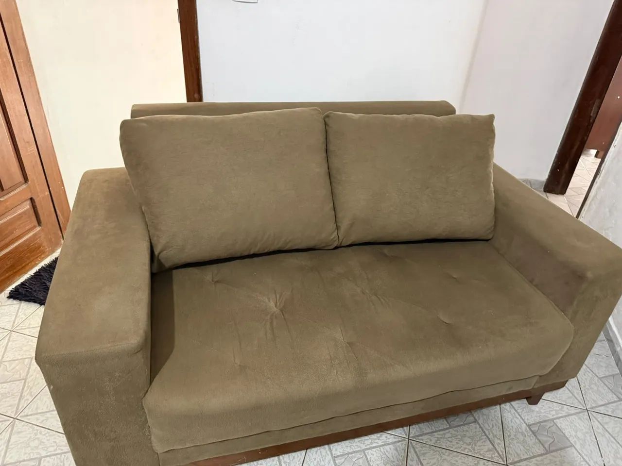 Vende-se sofá ,semi novo
