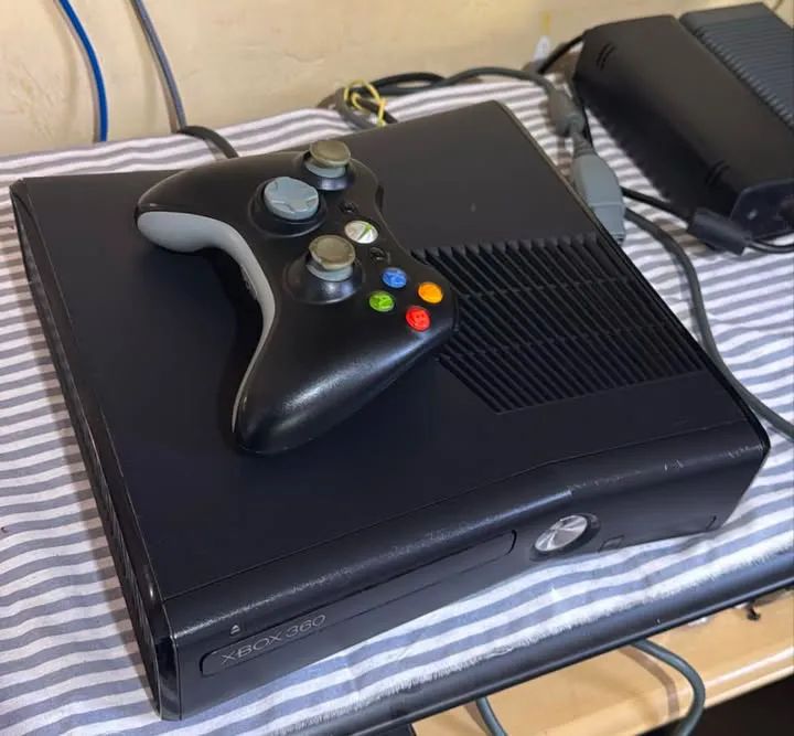 Xbox 360 slim, 500GB  - Foto 2